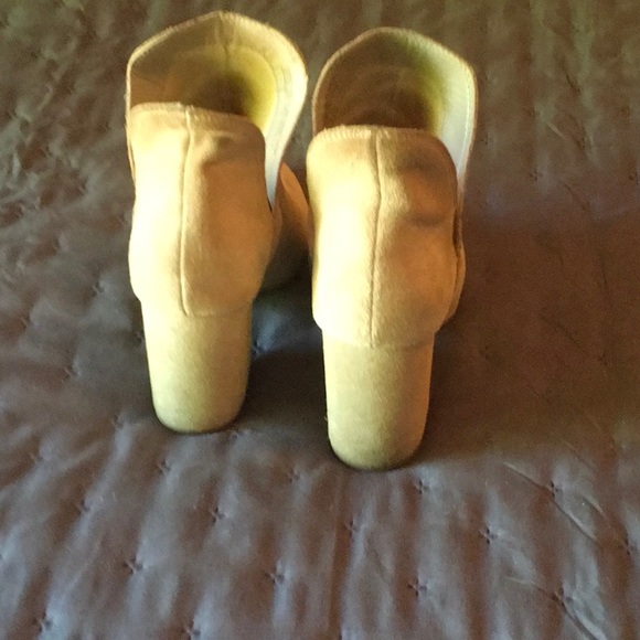 STEVE MADDEN BOOTS - Picture 2 of 6